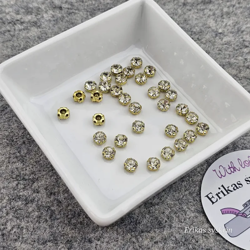 Halvpärla 6mm: Strass, guldig botten - ca25st